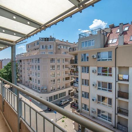 Azure Pretty Apartment Top Location Near Sea Garden Burgas City Exterior foto