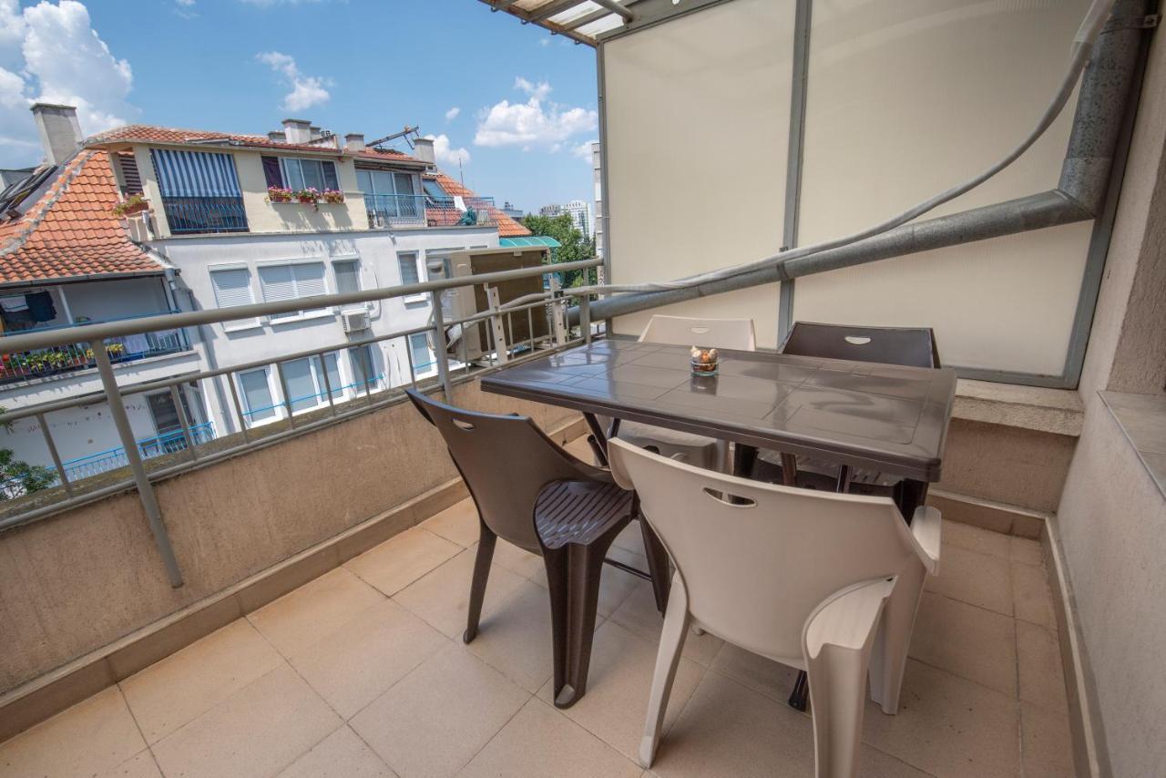Azure Pretty Apartment Top Location Near Sea Garden Burgas City Exterior foto